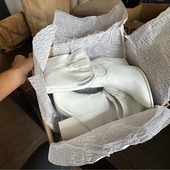 Steve Madden bronco boot size 8 - Picture 2 of 6